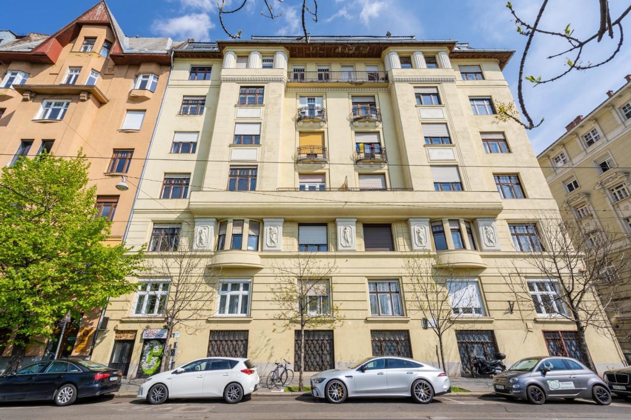 Stollar Apartment, Best Danube View Budapest Luaran gambar
