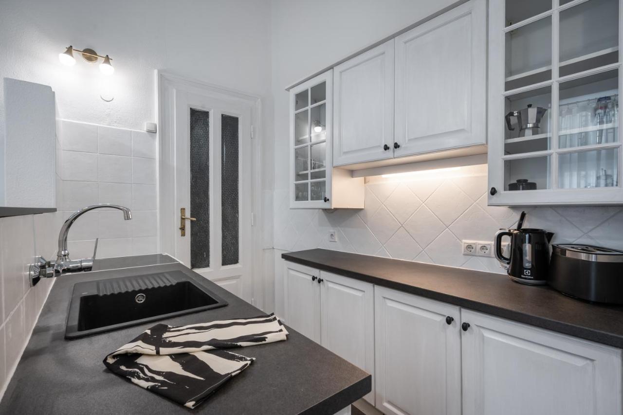 Stollar Apartment, Best Danube View Budapest Luaran gambar