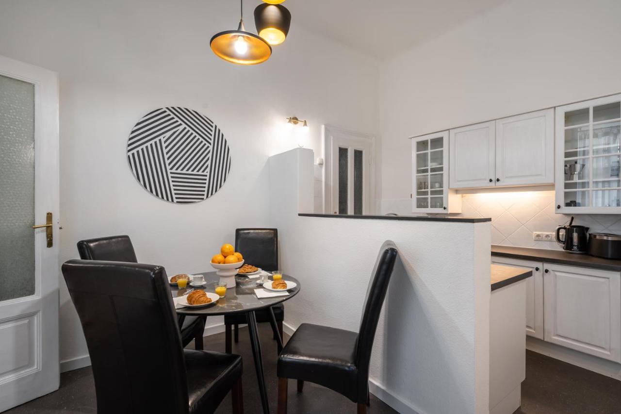 Stollar Apartment, Best Danube View Budapest Luaran gambar