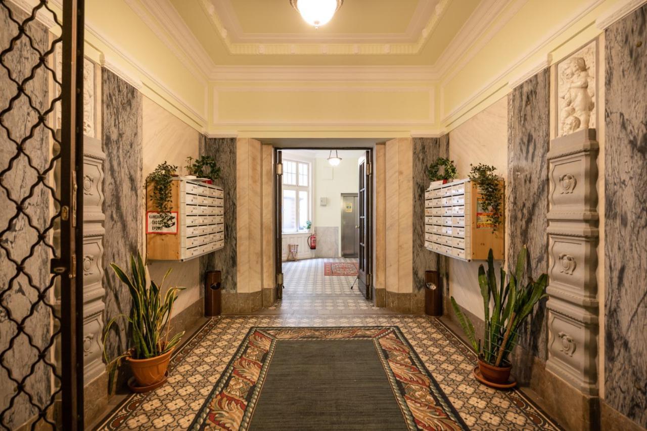 Stollar Apartment, Best Danube View Budapest Luaran gambar